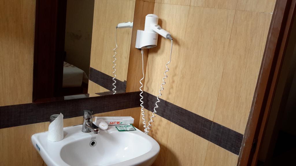 Hotel Matos ジャヤプラ エクステリア 写真