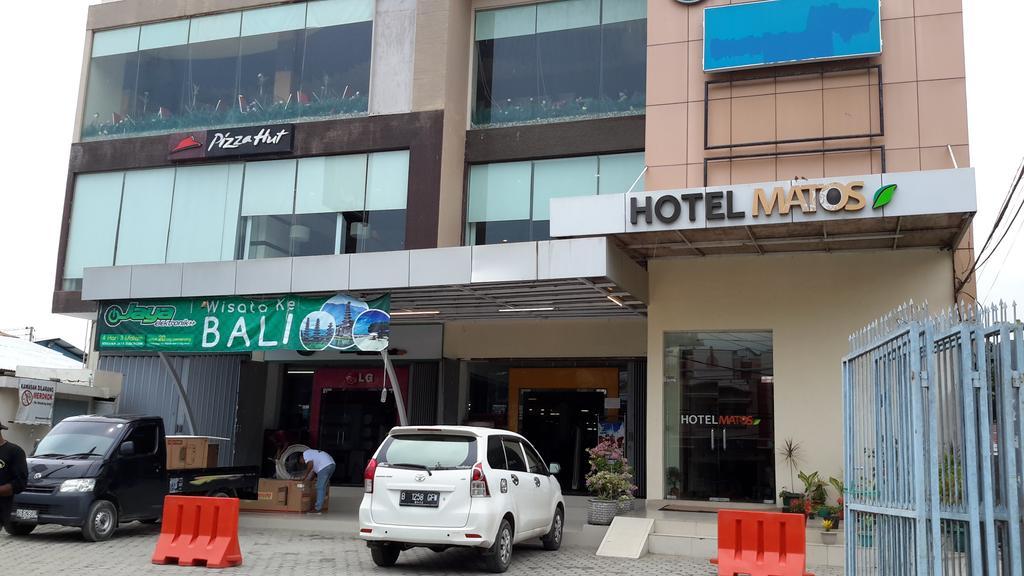 Hotel Matos ジャヤプラ エクステリア 写真
