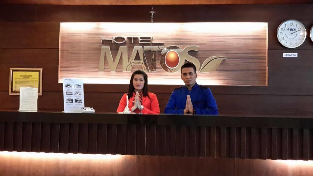 Hotel Matos ジャヤプラ エクステリア 写真